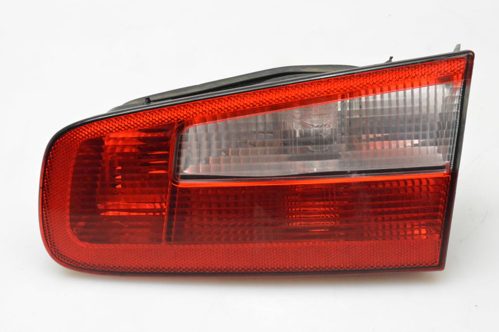 RENAULT Laguna II (2001–2007) Tagatuli tagaluugil 8200002476 RENAULT Laguna II (2001–2007) Tagatuli tagaluugil 8200002476