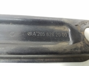 Mercedes Benz C-Class 205 (2014–2021) Esimese alusraami muu osa A2056282000 - 3
