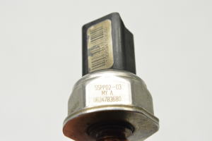 Ford Focus (2004–2011) Fuel rail pressure sensor 5WS40039 - 3