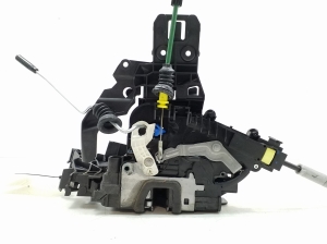 Mercedes Benz C-Class 205 (2014–2021) Esiukse lukk A0997206501 - 2