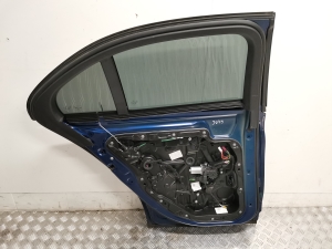 Mercedes Benz C-Class 205 (2014–2021) Rear side doors and their parts - 3