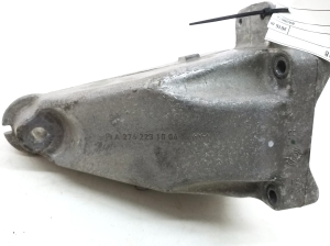 Mercedes Benz C-Class 205 (2014–2021) Mootori kinnitus A2742231004 - 2