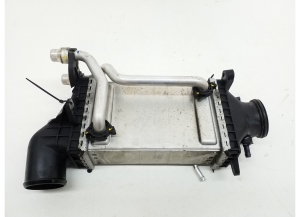 Vahejahuti radiaator - A2740900414