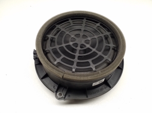  Rear side door speaker 