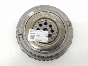  Clutch flywheel 