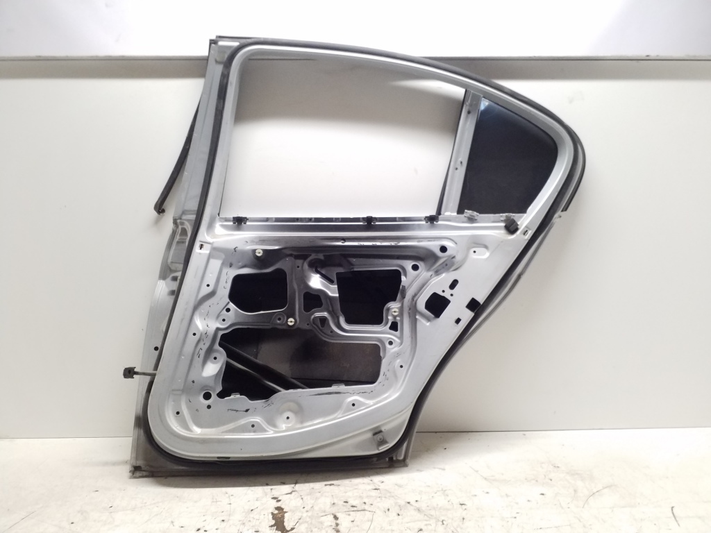 BMW 3 Series E90/E91/E92/E93 (2004-2013) Labās puses bīdāmās durvis 25088418