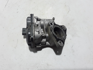  EGR valve 