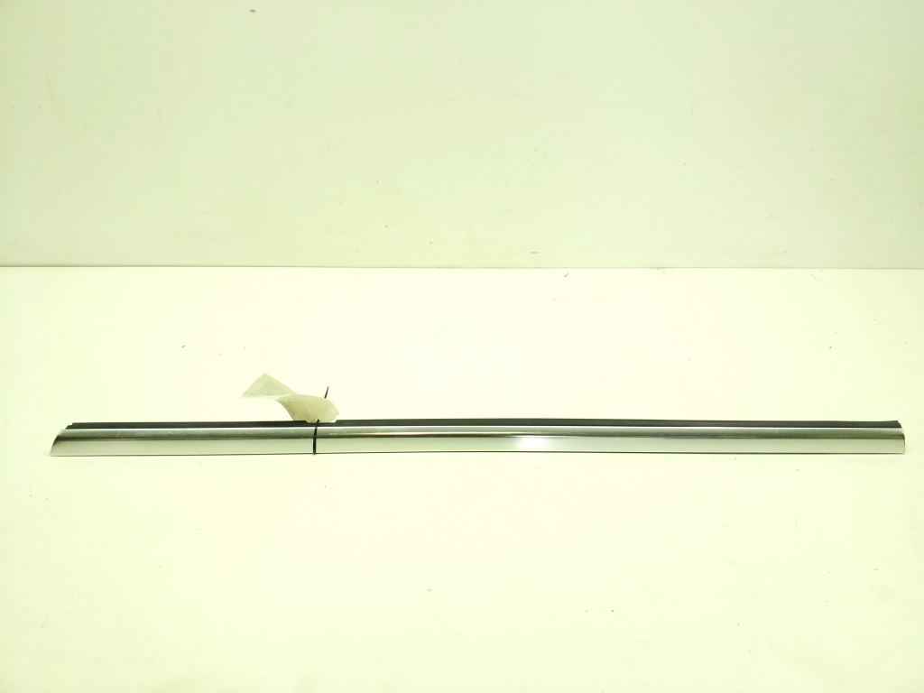 MERCEDES-BENZ CLA-Class C117 (2013-2016) Rear Right Door Window Molding A1177350282 20430633