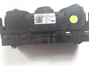 Skoda Fabia MK 3 (2014–2021) Salona sildītāja vadības panelis 6V0819045C - 2