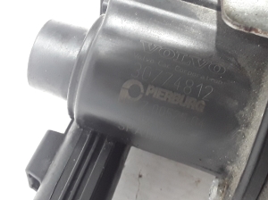  EGR valve 