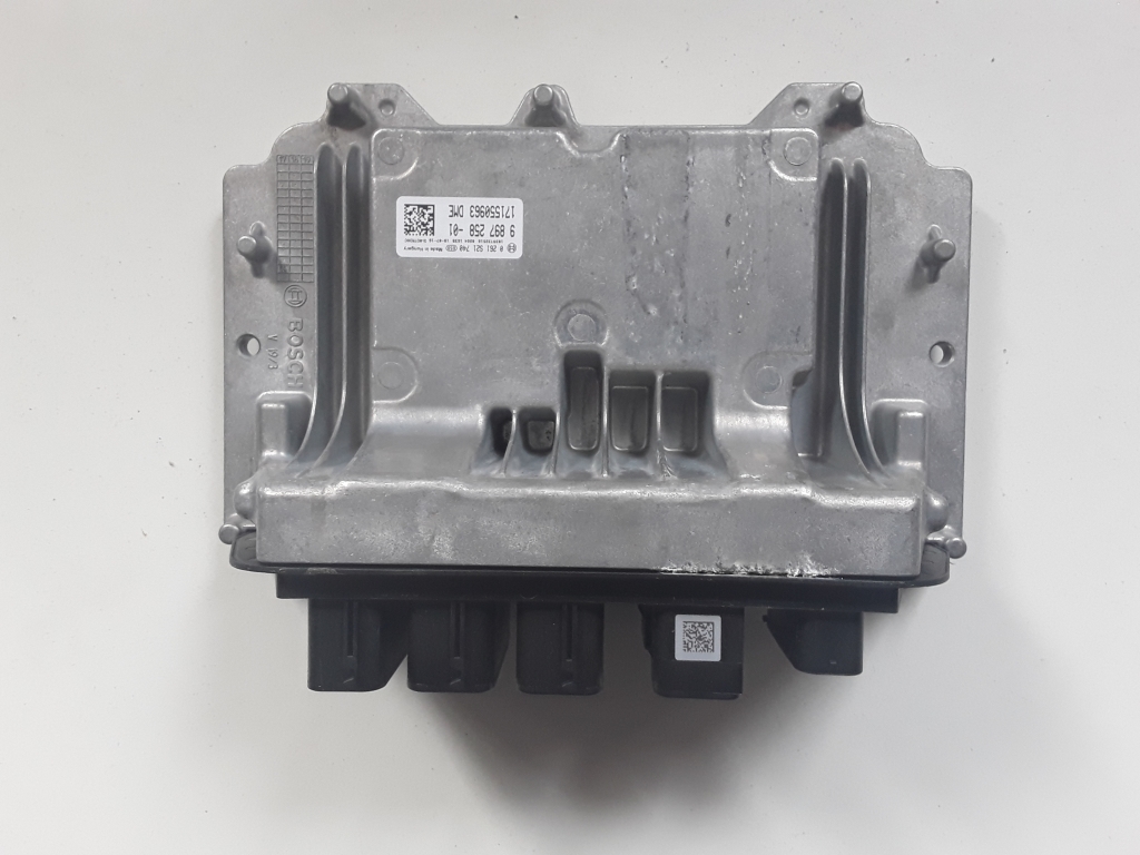 Mercedes Benz C-Class 205 (2014–2021) Motorsteuergerät 9897258 Mercedes Benz C-Class 205 (2014–2021) Motorsteuergerät 9897258