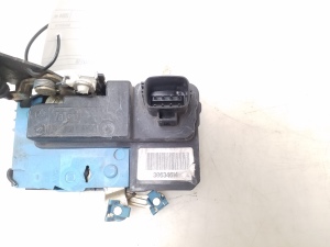 VOLVO S60 I (2000–2009) Front door lock 30634614 - 2