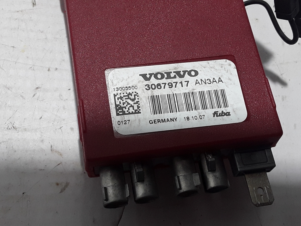 VOLVO V70 3 generation (2007-2020) Antenos stiprintuvas 30679717 22411738