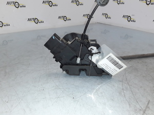 VOLVO XC60 (2008–2017) Front door lock 30799302 - 5
