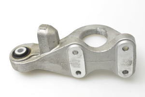 VOLVO XC90 (2015–2024) Front drive shaft bracket 32222463 - 4