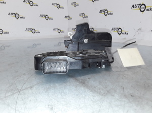 VOLVO XC60 (2008–2017) Front door lock 30799303 - 3