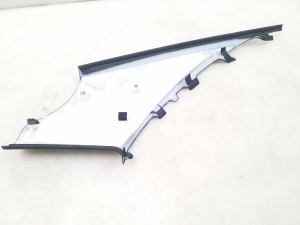 AUDI A5 (2007–2016) Tagumise toe sisekujundus 8T0867287A - 3