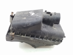 TOYOTA Corola Verso R1 (2004–2009) Luftfiltergehäuse - 2