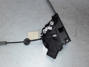 VOLVO XC60 (2008–2017) Esiukse lukk 30799302 - 4