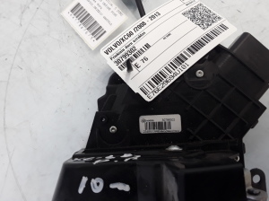 VOLVO XC60 (2008–2017) Esiukse lukk 30799302 - 5