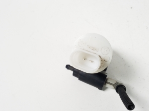 Mercedes Benz GLK-Class 204 (2008–2015) Front windshield washer pump A2048660521 - 3