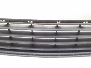  Front bumper lower grille 