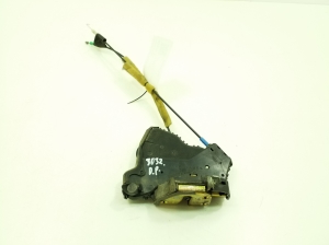 TOYOTA Corola Verso R1 (2004–2009) Front door lock 6903002162 - 3
