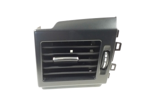  Interior panel ventilation grilles 