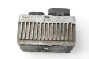 Glow plug relay - CC1112b533AB