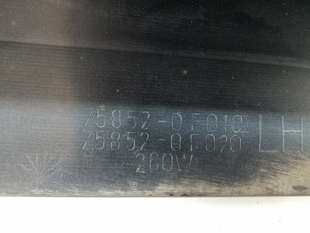 TOYOTA Corolla Verso 1 generation (2001-2009) Наружный пластиковый порог левый 758520F010 20431034