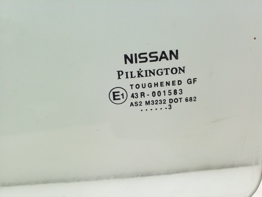 NISSAN Micra K11 (1992-2003) Verre de porte coulissante côté gauche 25088610