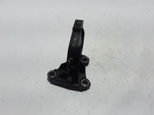 Opel Vivaro A (2001–2014) Esimese veovõlli kinnitus 91167288 - 3