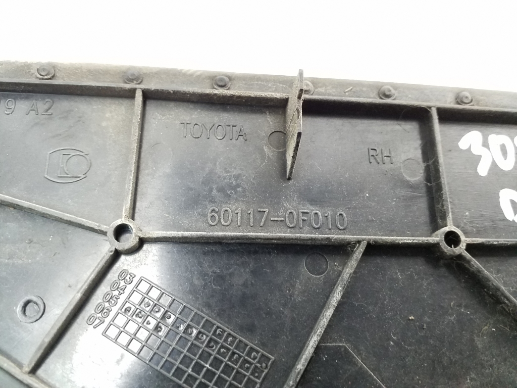 TOYOTA Corolla Verso 1 generation (2001-2009) Other Trim Parts 601170F010 20431000