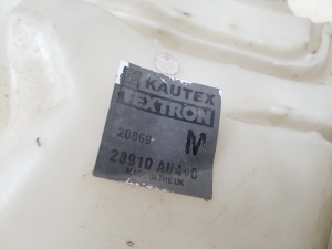 NISSAN Primera P12 (2001–2008) Scheibenwaschbehälter vorne 28910AU400 - 2