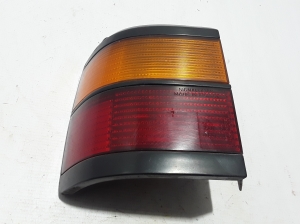 Volkswagen Passat B3 (1988–1993) Eckleuchte hinten 357945111