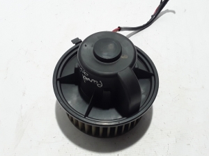 Volkswagen Passat B3 (1988–1993) Salongi puhuri mootor 357819021 - 2