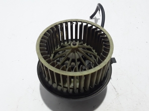 Volkswagen Passat B3 (1988–1993) Salongi puhuri mootor 357819021 - 3