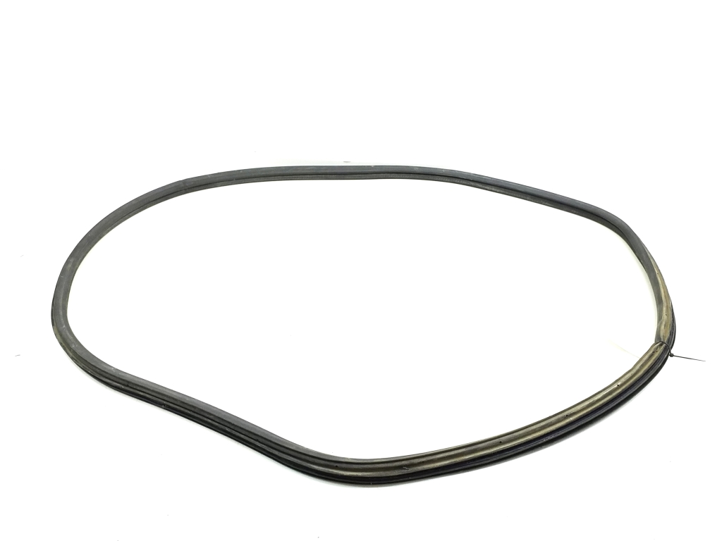 Csomagtérfedél tömítőgumija