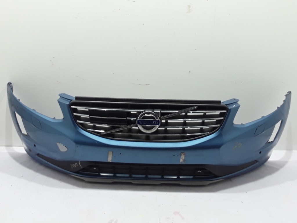 Used VOLVO XC60 Front bumper 31323765