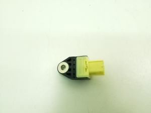 LEXUS GX (2009–2026) Airbag sensor 8983175020 - 3