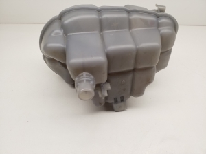  Tank for coolant 