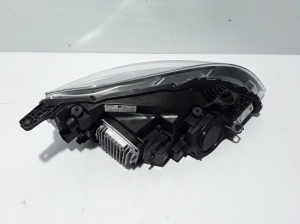 VOLVO V40 (2012–2019) Esituli 31677022 - 4