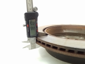 LEXUS GX (2009–2026) Tagumine piduriketas 4243160311 - 3