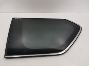 Rear quarter glass - 6272060E00