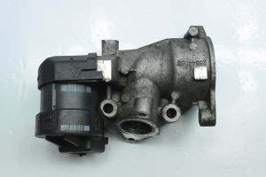  EGR valve 