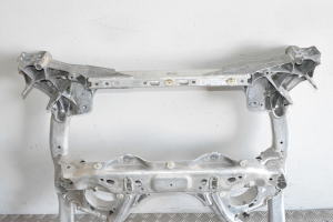 BMW 5 SERIES G30 (2016–2026) Eesmine alusraam 6859494 - 2