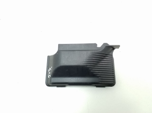 Ein weiteres Detail der Außenschwellerverkleidung - A2136984000