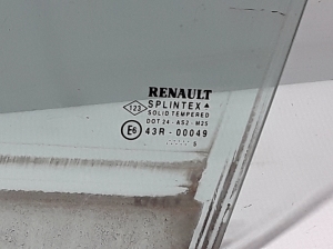 RENAULT Laguna II (2001–2007) Aizmugurējo sānu durvju stikls 8200000403 - 2
