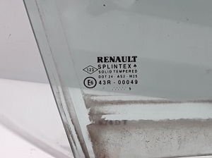 RENAULT Laguna II (2001–2007) Aizmugurējo sānu durvju stikls 8200000404 - 3