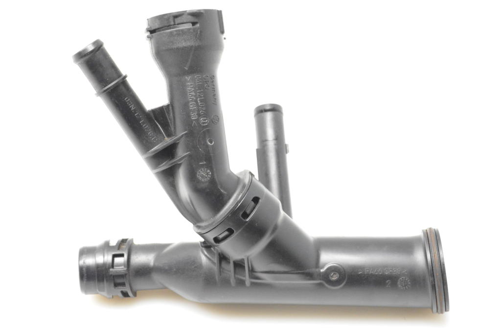 Used AUDI A4 Thermostat housing 04l121026Q